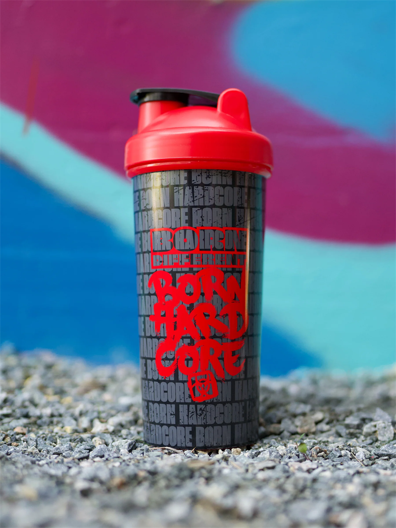 Mutant Shaker Born Hardcore Red 700ml | Träningstillbehör - Vattenflaskor & Shakers | Gymkraft