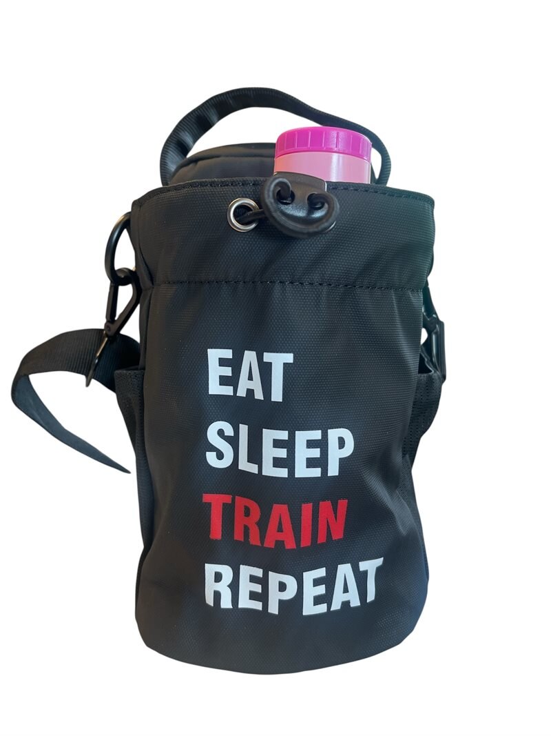 North Nutrition Gymbag Magnetic Bottle Bag ESTR | Träningstillbehör - Träningsväskor & Ryggsäckar | Gymkraft